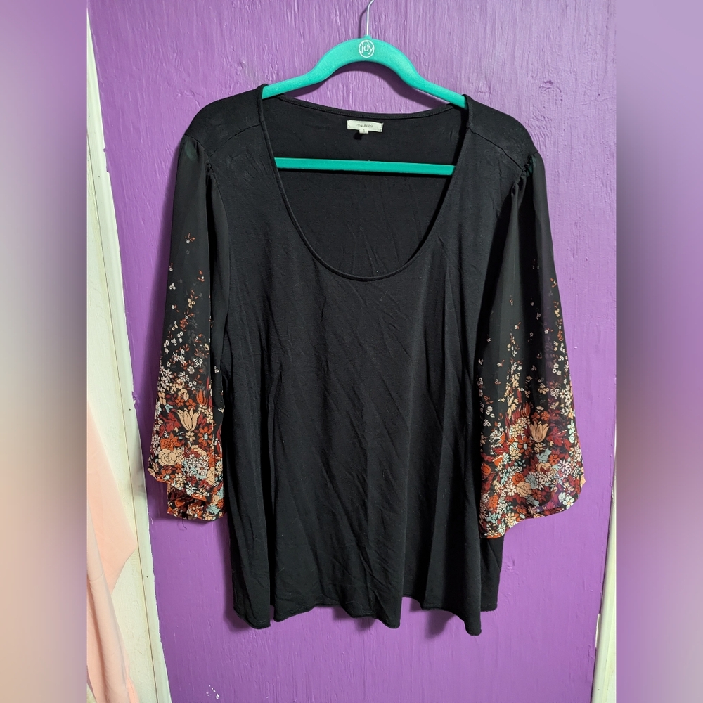 💜 Maurices Black 3/4 Sheet Floral Sleeve Tee 1X 16 18